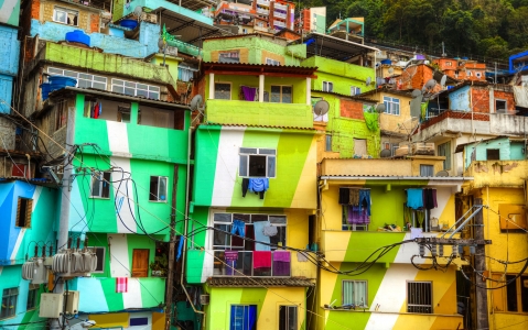 activity Les Favelas du Brésil