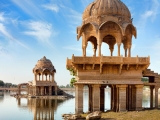 Palais Gadi Sagar - circuit Rajasthan, Inde 